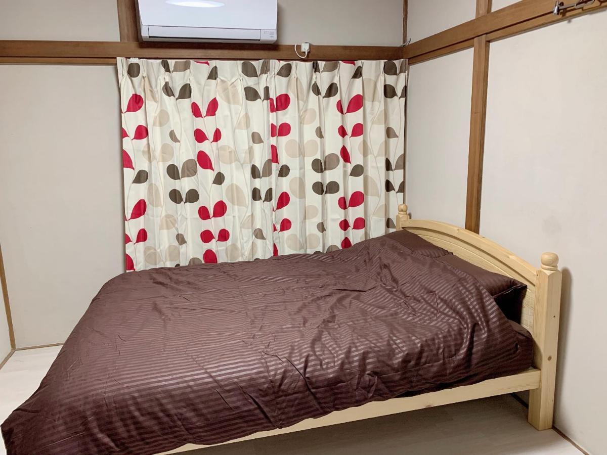 Vivian House アパート